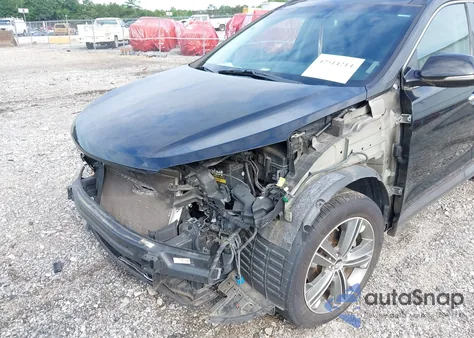 2013 Hyundai Santa Fe Limited z USA, uszkodzony, nr VIN KM8SR4HF4DU011642